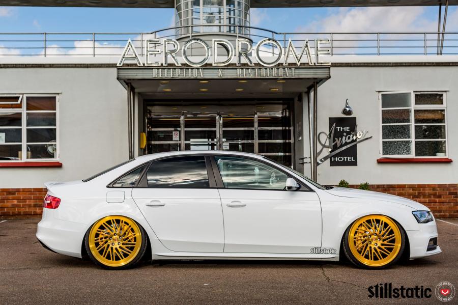 Audi A4 Sedan on Vossen Wheels (LC-105T) 2016 года  (фото 2 из 45)
